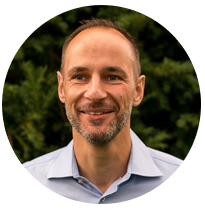 YGV-Website_TeamPicture-George circle.png